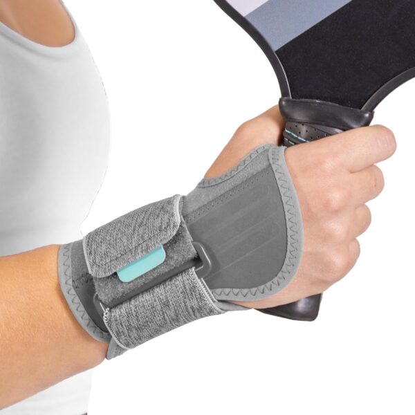 Wrist Support for Men and Women Tennis and Pickleball Wrist Brace, Sports Injury Relief, Sprained Wrist Recovery, Tendonitis Support, Bowling, Volleyball, Golf Right Hand (Medium)